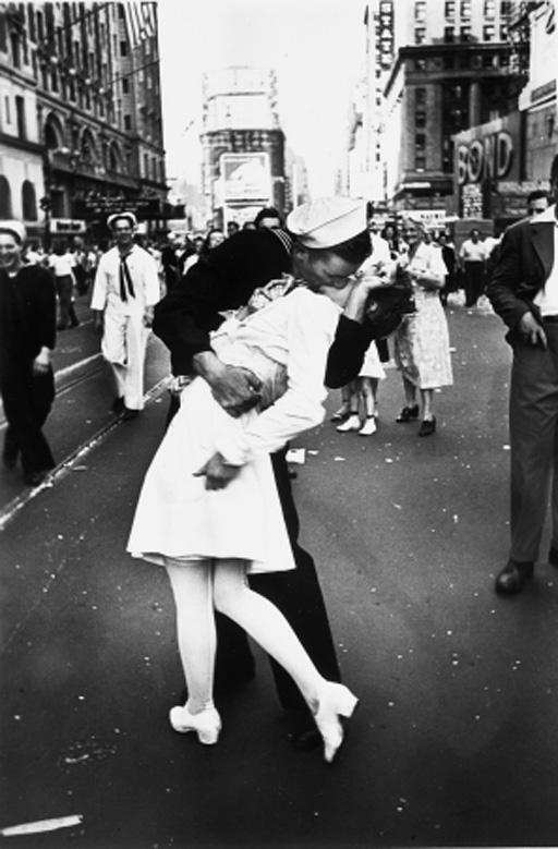 V-J Day, Times Square, New York, 1945, printed later by Alfred ...