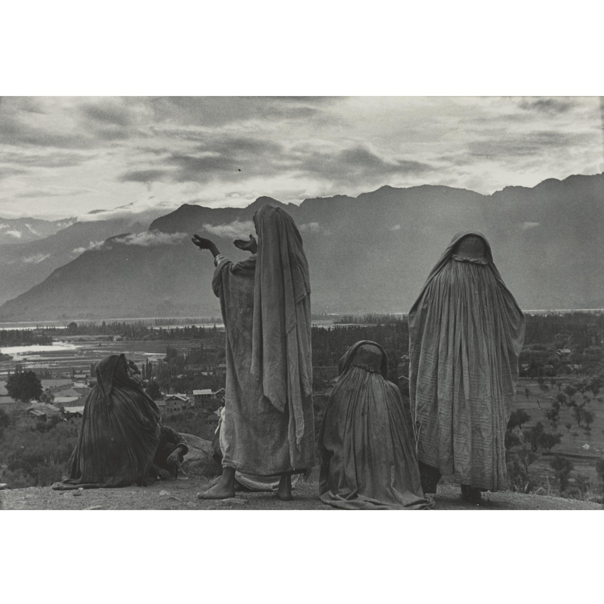 Srinagar, Kashmir by Henri Cartier-Bresson | Art.Salon