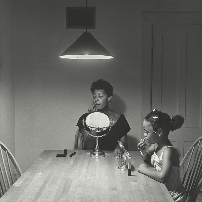 Carrie Mae Weems, Untitled (Woman and daughter with makeup), 1990