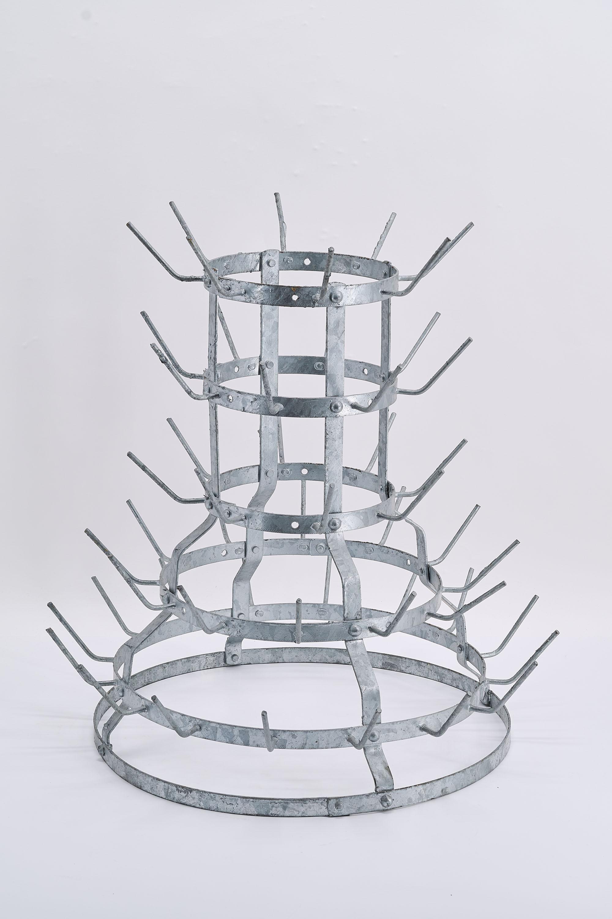 Flaschentrockner (Porte Bouteilles). by Marcel Duchamp | Art.Salon