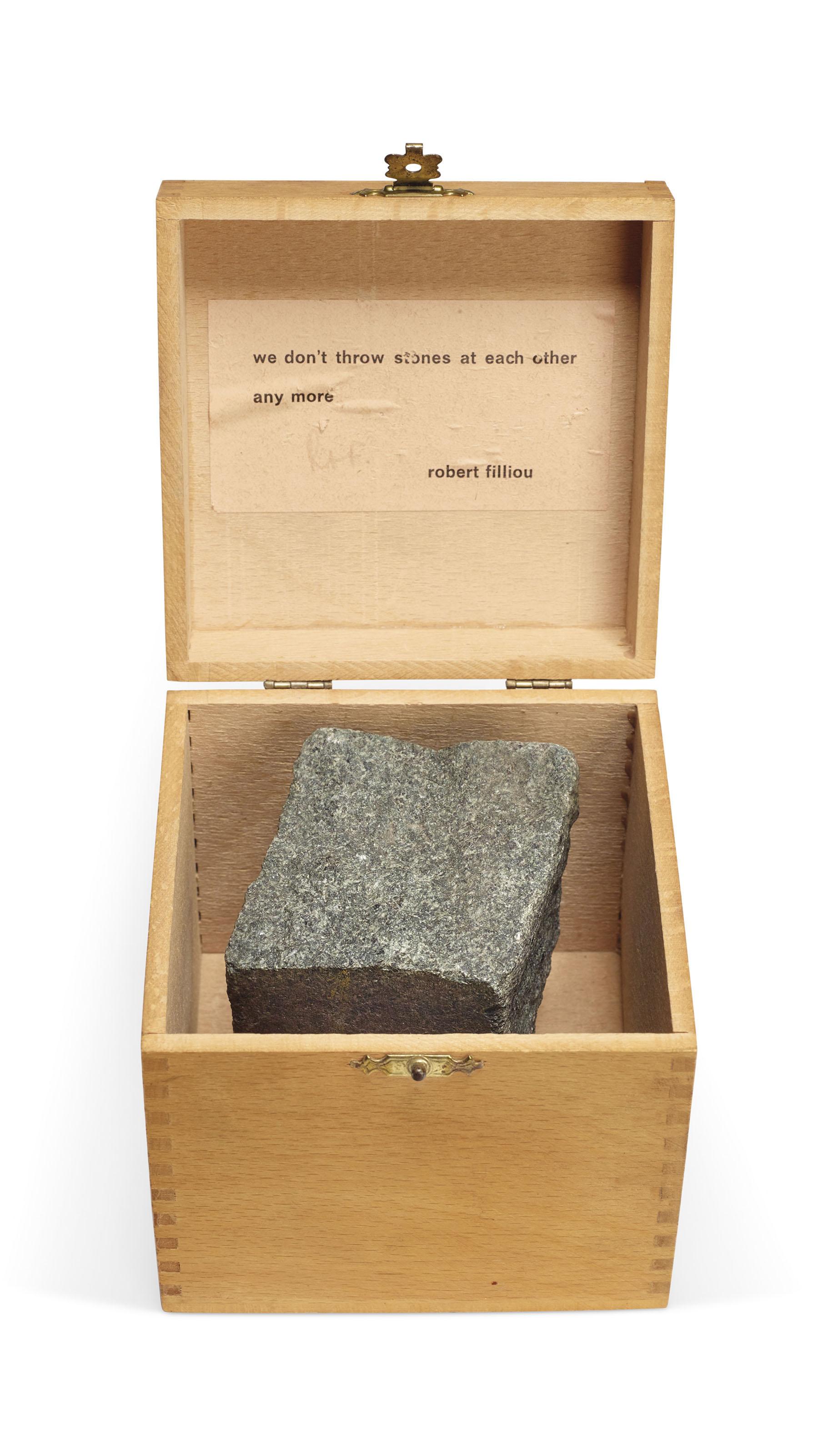 Optimistic box No. 1 by Robert Filliou | Art.Salon